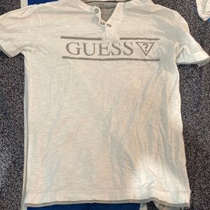 Guess mens tee shirt